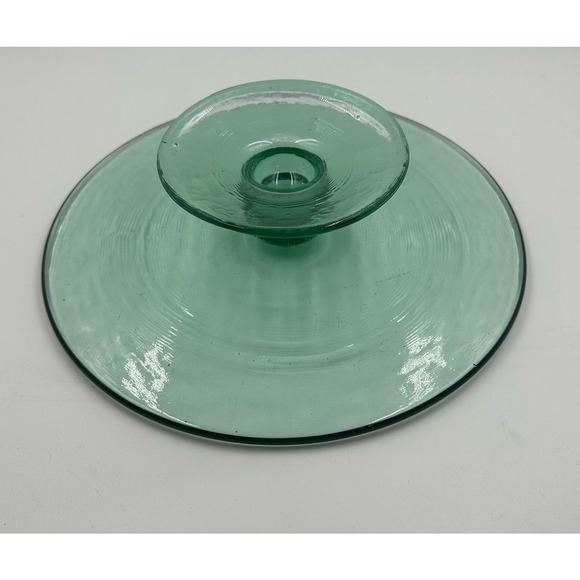 Emerald Green Anchor Hocking Glass Cakestand on Pedestal - Picture 2 of 3